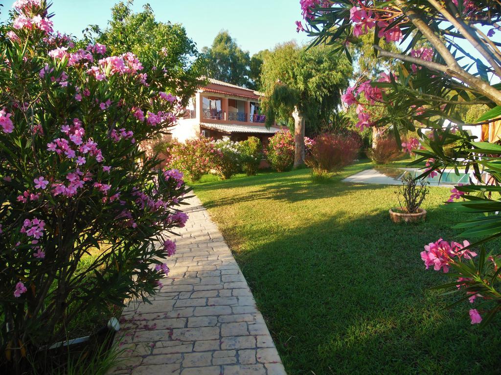 Tellis Holiday Rooms Moraitika Exterior photo